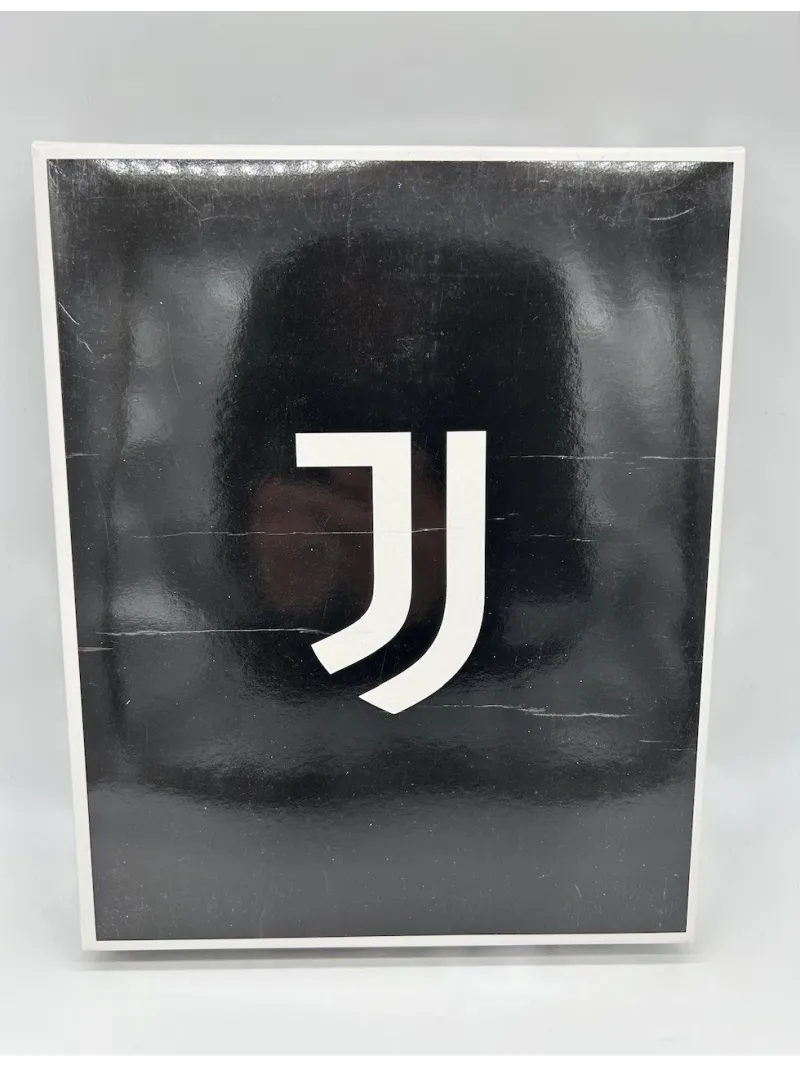 Acquista ora PIGIAMA COMPLETO UOMO COTONE 100% MEZZA MANICA PANTALONCINO COLLEZIONE 2025 HERMET FC JUVENTUS PGCJJ103005 su nonso