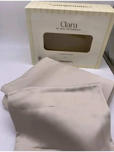 Acquista ora COMPLETO LETTO MATRIMONIALE SETA DI BAMBOO Clara su nonsolointimo1994.com 2