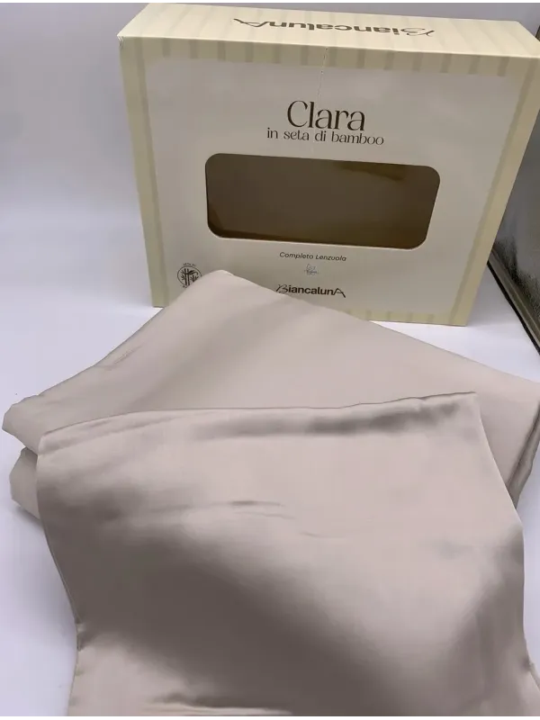 Acquista ora COMPLETO LETTO MATRIMONIALE SETA DI BAMBOO Clara su nonsolointimo1994.com
