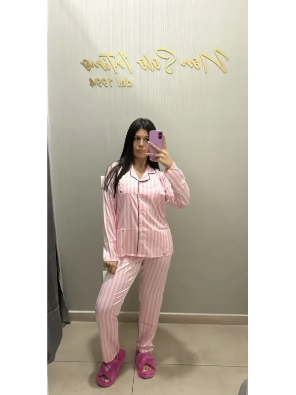 Acquista ora PIGIAMA DONNA LUNGO RASO BARBIE 63949 su nonsolointimo1994.com