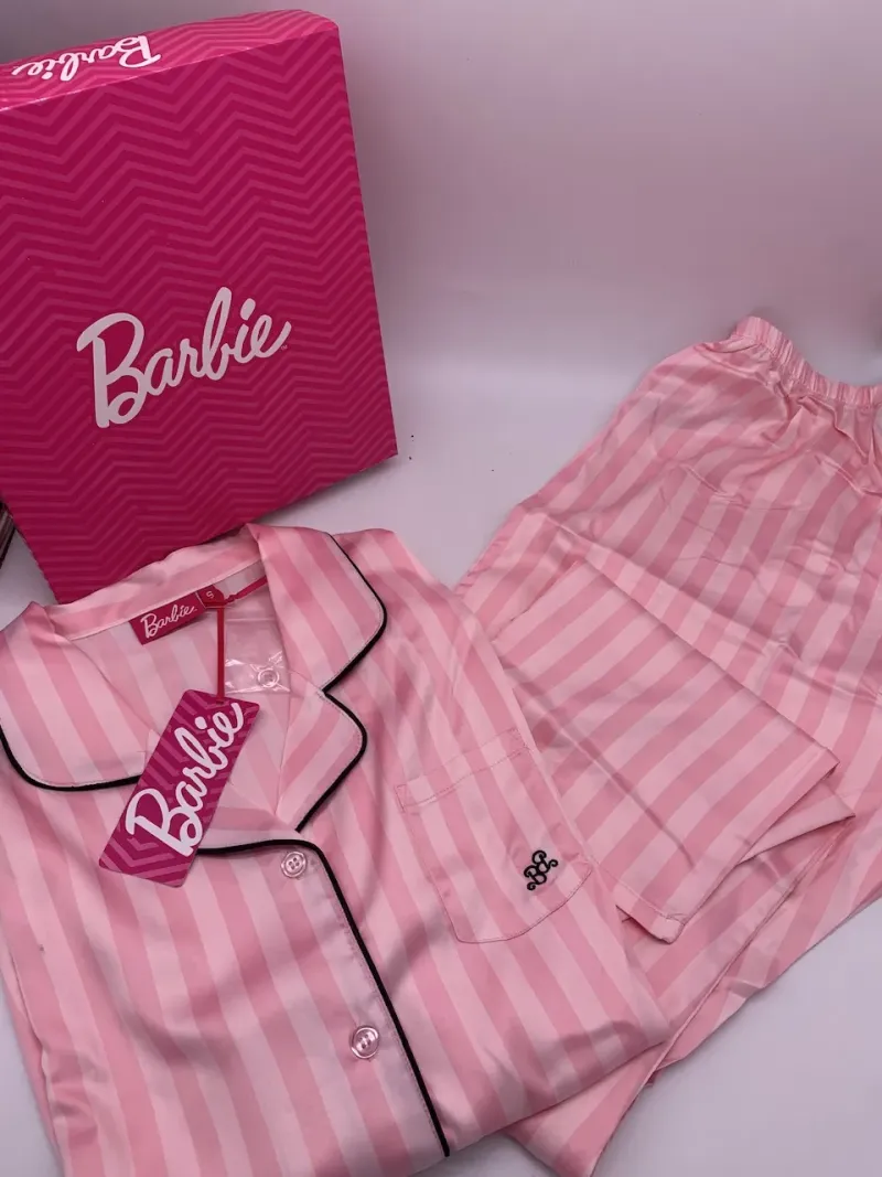 Acquista ora PIGIAMA DONNA LUNGO RASO BARBIE 63949 su nonsolointimo1994.com