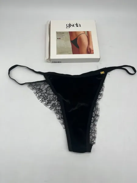 Acquista ora SLIP BRASILIANA VELLUTO E PIZZO GISELA 10136B su nonsolointimo1994.com