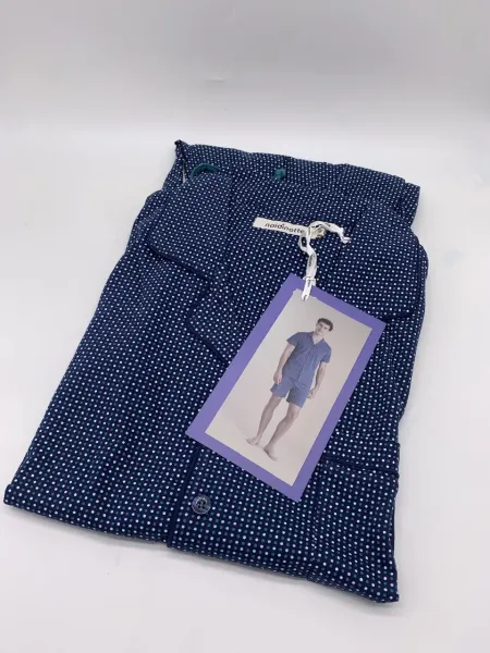 Acquista ora PIGIAMA UOMO MEZZA MANICA APERTO AVANTI + PANTALONCINO NOI DI NOTTE su nonsolointimo1994.com