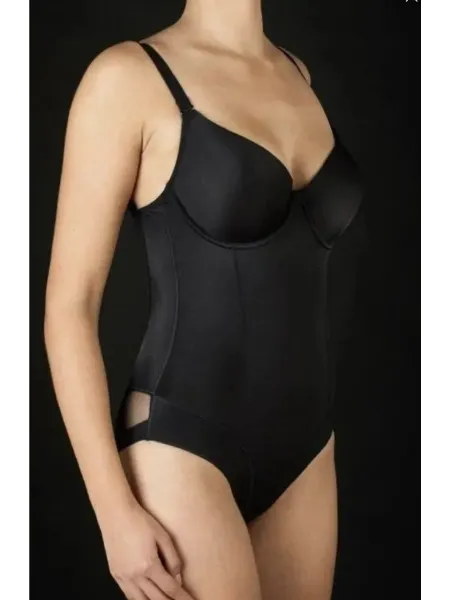 Acquista ora BODY CON COPPA E BRETELLE MULTIFUNZIONE CON SCOLLATURA PROFONDA AL RETRO SELENE Giorgia su nonsolointimo1994.com 2