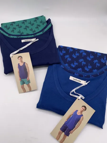 Acquista ora PIGIAMA UOMO CANOTTA + PANTALONCINO NOI DI NOTTE FC3284 su nonsolointimo1994.com