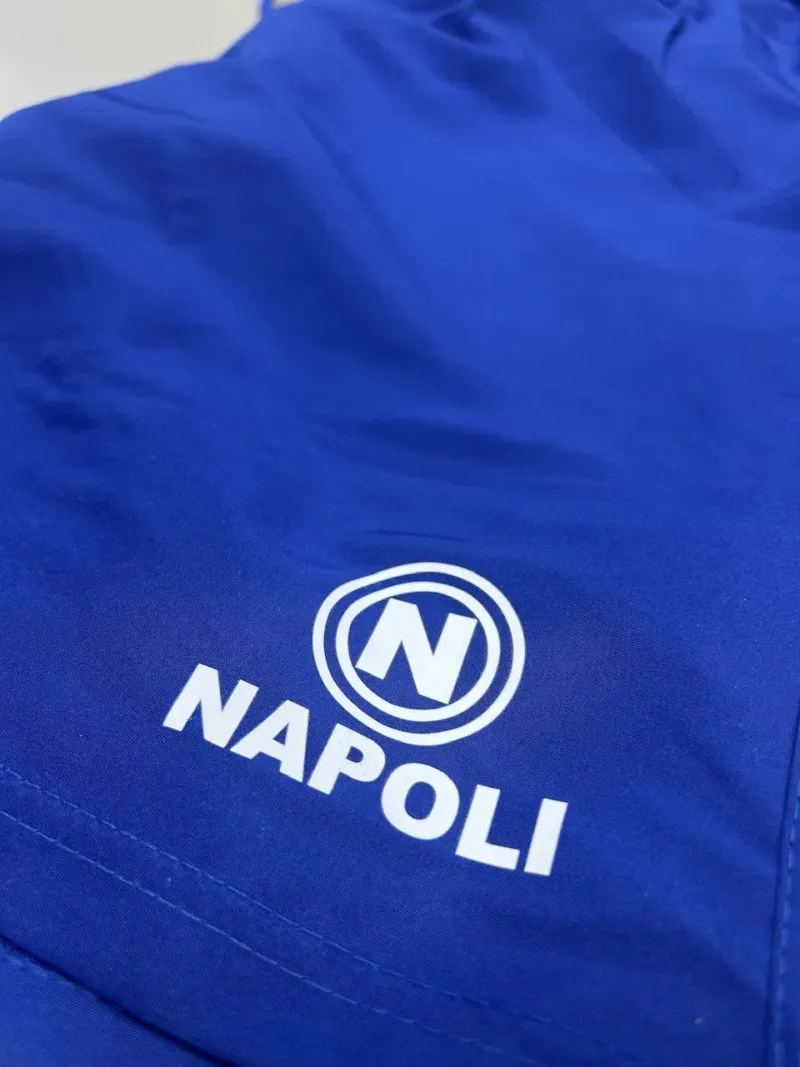 Acquista ora COSTUME BAMBINO PANTALONCINO BERMUDA ZERO&CO. SSC NAPOLI N118 su nonsolointimo1994.com
