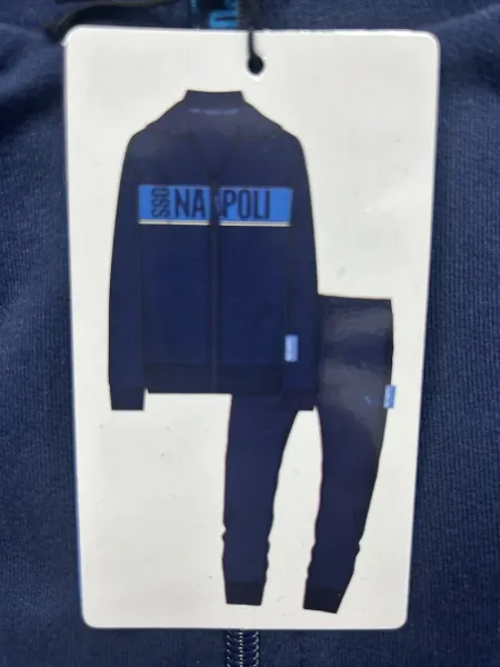 Acquista ora TUTA UOMO COTONE FRENCH TERRY FULL ZIP COLLECTION 2025 HERMET SSC NAPOLI PIGNF102100 su nonsolointimo1994.com 2