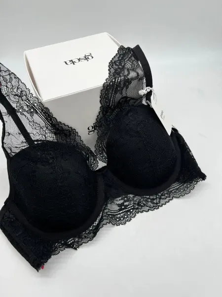 Acquista ora BRALETTE IN PIZZO CON COPPA E FERRETTO GISELA 0148 su nonsolointimo1994.com