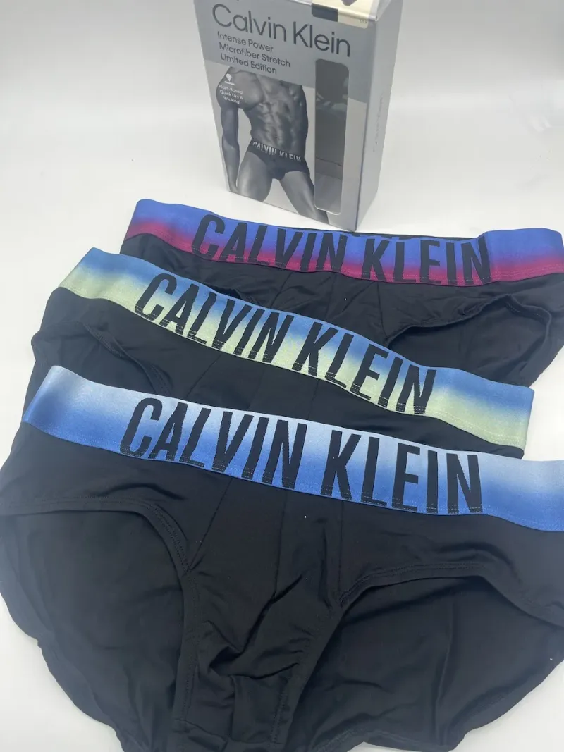 Acquista ora TRIPACK SLIP UOMO MICROFIBRA CALVIN KLEIN 30 su nonsolointimo1994.com